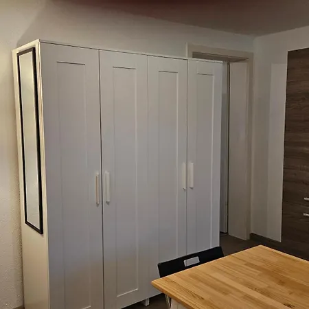 Апартаменты Stylish 28 Qm Mit Privater Kueche Und Privatem Bad Fuer Zwei Personen Альтёттинг